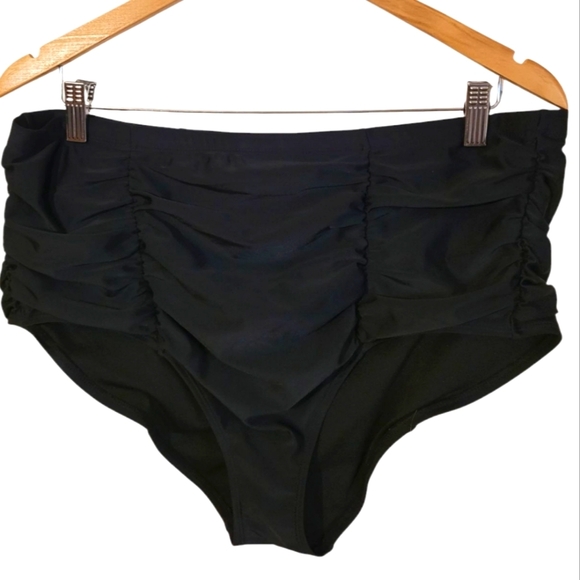 2X / 20-22 Allure Black High Waist Slimming Ruched Bikini Bottom - Picture 1 of 4